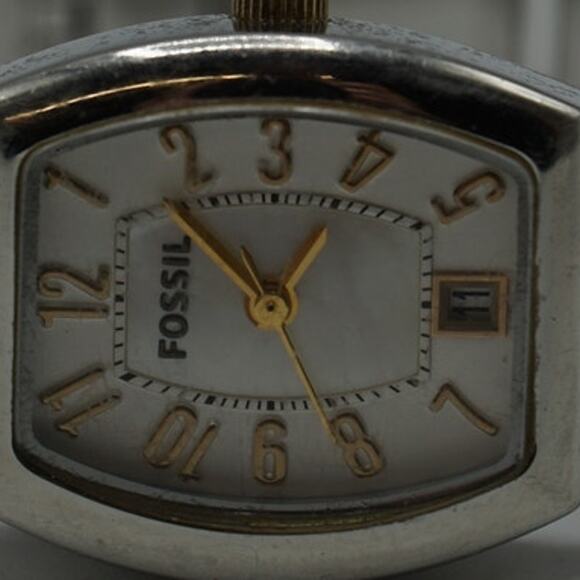 Fossil Women's Two Tone Stainless Steel Analog Dial Quartz Watch - Picture 6 of 6